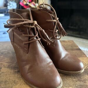 Calista Wedged Boots with fringe lace